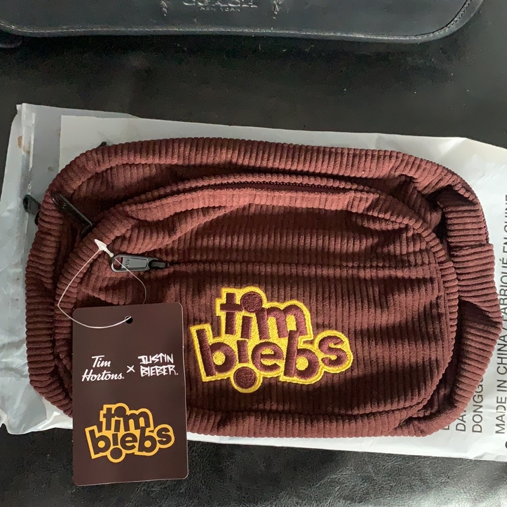 I am selling a very limited edition timbiebs fanny pack.Authentic, original tags